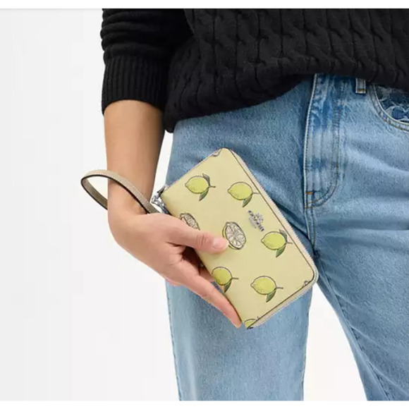 Coach Long Zip Around Wallet In Canvas With Lemon Print CAO91 NWT - Picture 5 of 5